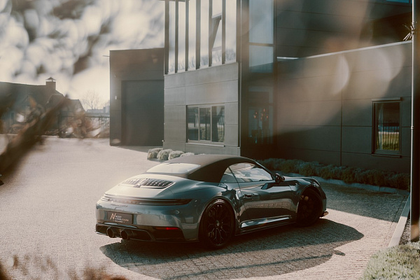 Фото дисков Brixton Forged CM6-RS Черный сатин на Porsche 911 VIII