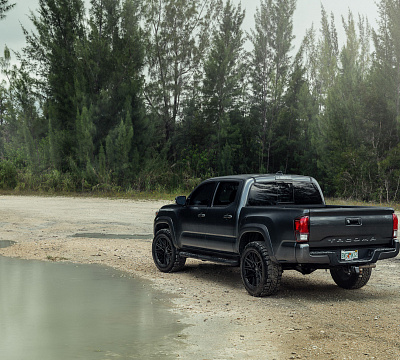 Фото дисков Vossen HF6-5 на Toyota Tacoma III