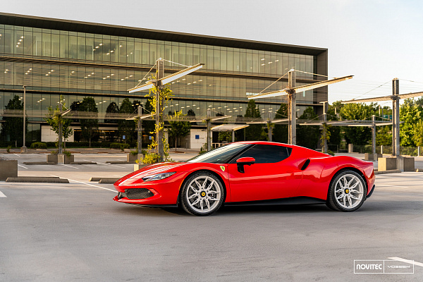 Фото дисков NOVITEC NF11 Белый глянец на Ferrari 296