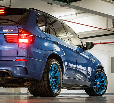 Фото дисков HRE S201 на BMW X5/X5 M (E70)