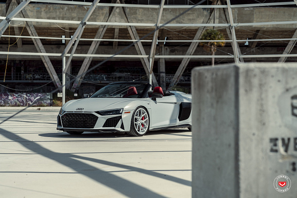 Фото дисков Vossen S21-01 Белый глянец на Audi R8 (4S)