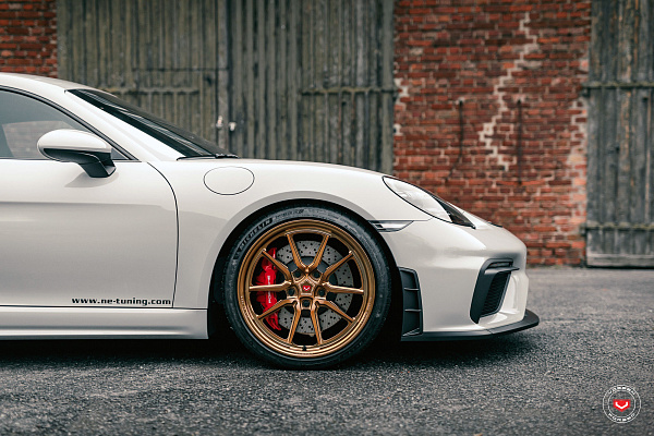 Porsche 718 Cayman