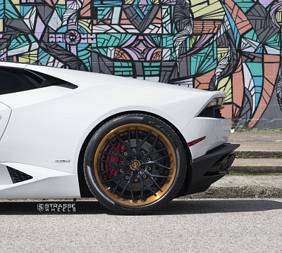 Фото дисков Strasse Wheels SV10M Deep Concave FS на Lamborghini Huracan