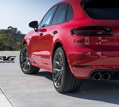 Фото дисков HRE P101 на Porsche Macan I