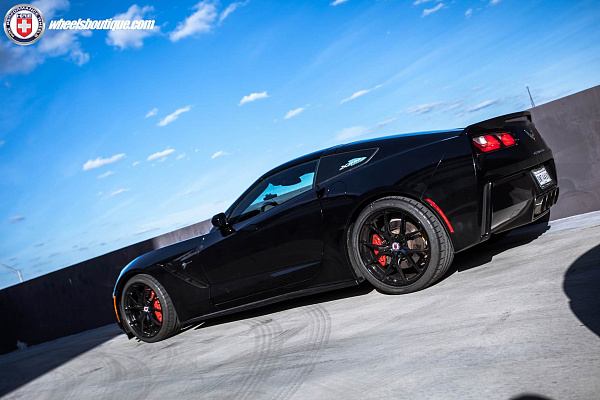 Фото дисков HRE P101 Черный глянец на Chevrolet Corvette C7