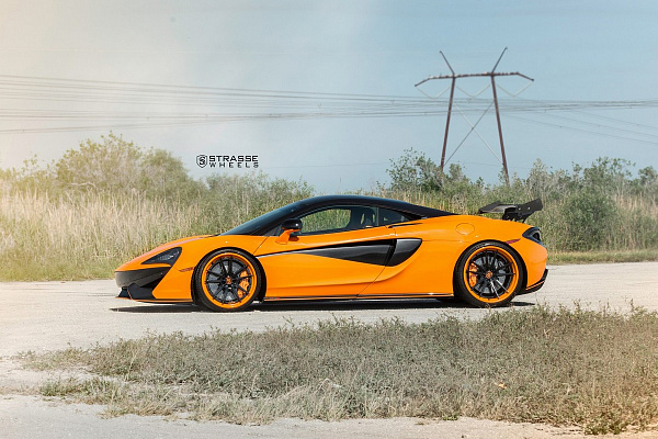 Фото дисков Strasse Wheels SV1 Deep Concave FS Другой цвет на McLaren 570S