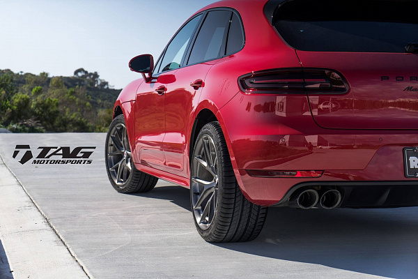 Фото дисков HRE P101 Глянцевый тонированный лак на Porsche Macan I