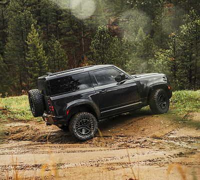 Фото дисков Black Rhino ALSTON на Land Rover Defender II