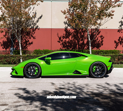 Фото дисков HRE R101 Lightweight на Lamborghini Huracan