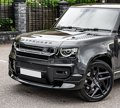 Фото дисков Kahn Type 52 RS на Land Rover Defender II