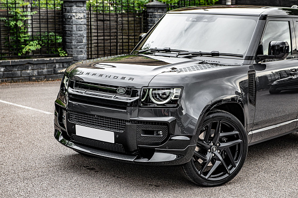 Фото дисков Kahn Type 52 RS Черный сатин на Land Rover Defender II
