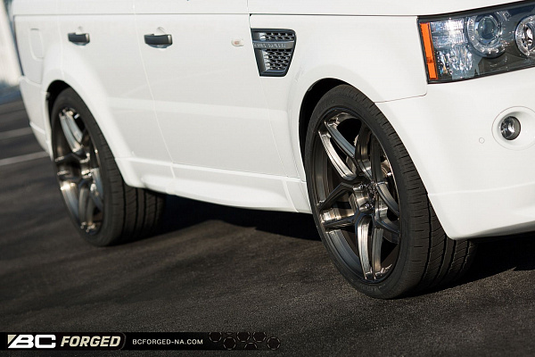 Фото дисков BC Forged RZ053 Глянцевый темный лак на Range Rover Sport I
