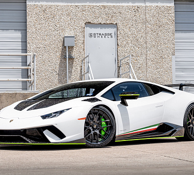 Фото дисков Strasse Wheels SM7 Deep Concave FS на Lamborghini Huracan