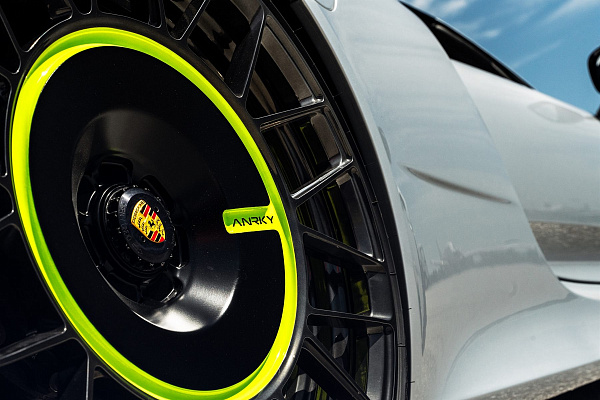 Фото дисков Anrky AN20 Aerosport Глянцевый темный лак на Porsche 918 Spyder