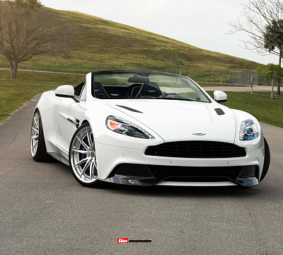 Фото дисков HRE S104SC на Aston Martin Vanquish 2