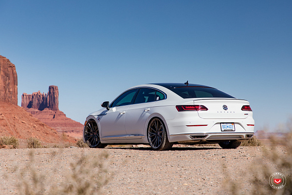 Фото дисков Vossen M-X4T Глянцевый темный лак на Volkswagen Arteon