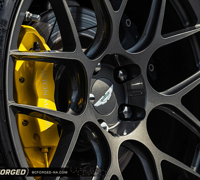 Фото дисков BC Forged KL12 на Aston Martin Vantage 3