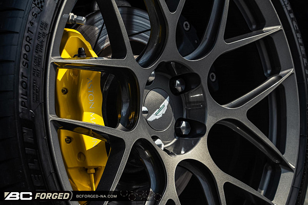 Фото дисков BC Forged KL12 Глянцевый тонированный лак на Aston Martin Vantage 3