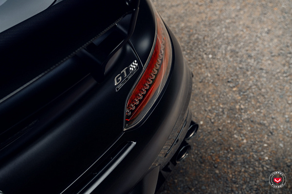 Фото дисков Vossen EVO-3R Черный глянец на Mercedes-Benz AMG GT I