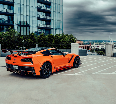 Фото дисков Strasse Wheels SM5R Deep Concave FS на Chevrolet Corvette C7