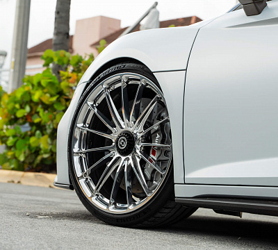 Фото дисков HRE P103 на Audi R8 (4S)