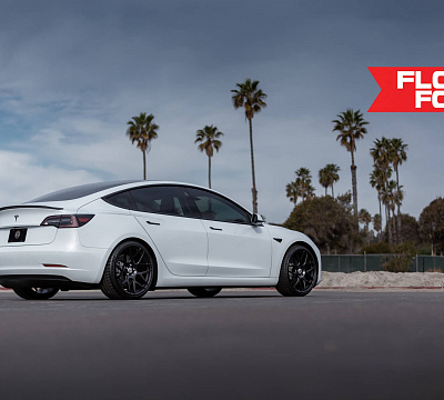 Фото дисков HRE FF01 на Tesla Model 3