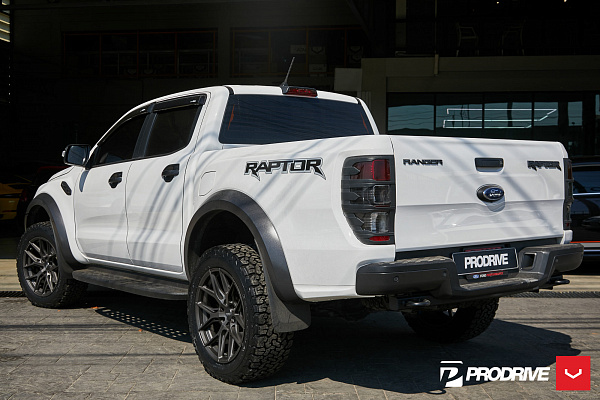 Фото дисков Vossen HF6-4 Сатиновый графит на Ford Ranger T6