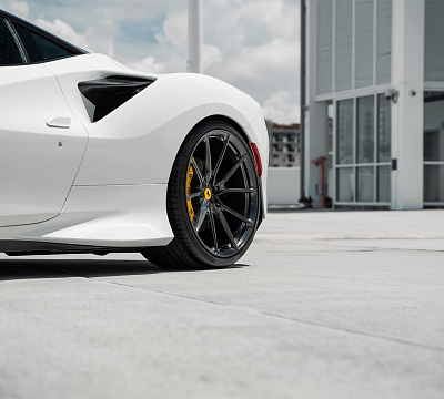Фото дисков Anrky AN12 на Ferrari F8