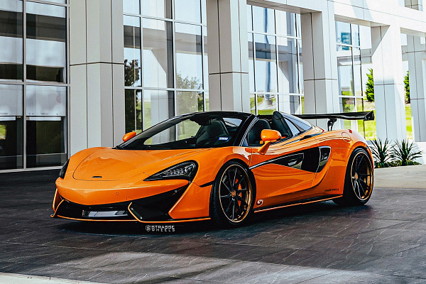Фото дисков Strasse Wheels SV10T Deep Concave FS Черный сатин на McLaren 570S