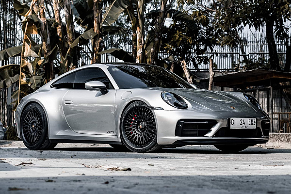 Фото дисков Brixton Forged TR20 Черный сатин на Porsche 911 VIII