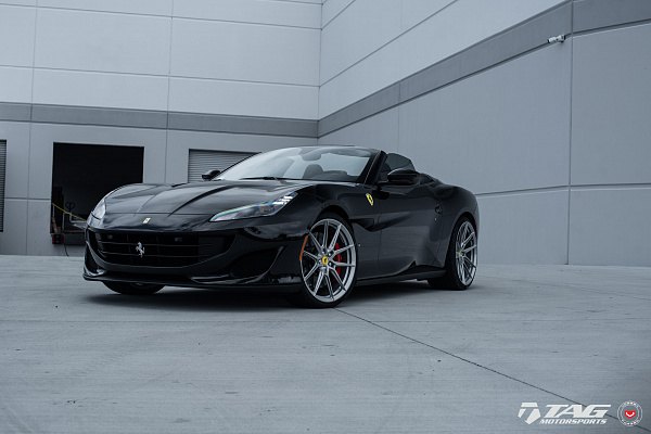 Фото дисков NOVITEC NF8 Серебро на Ferrari Portofino