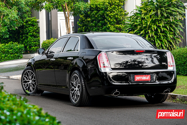 Фото дисков Vossen HF-2 Алмазная проточка на Chrysler 300 II
