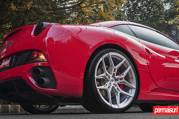 Фото дисков Vossen EVO-4R Глянцевый лак на Ferrari California