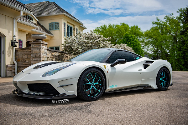Фото дисков Strasse Wheels SM5R Signature Другой цвет на Ferrari 488