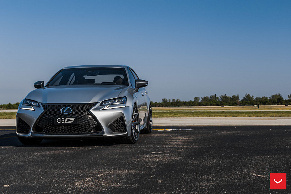 Фото дисков Vossen VFS-10 Глянцевый графит на Lexus GS IV