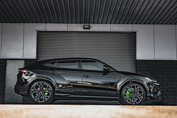 Фото дисков Kahn Type 53 Алмазная проточка на Lamborghini Urus