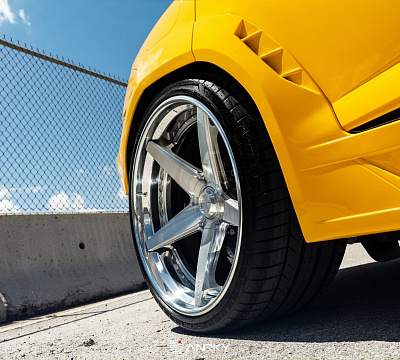 Фото дисков Anrky RS5.3 на Lamborghini Urus