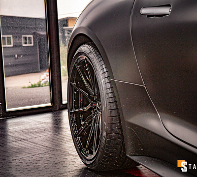 Фото дисков Vossen HF-3 на Jaguar F-Type