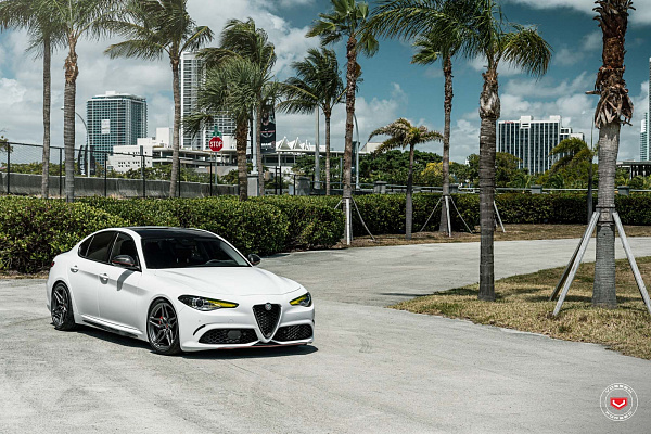 Фото дисков Vossen M-X1 Глянцевый графит на Alfa Romeo Giulia II (952)