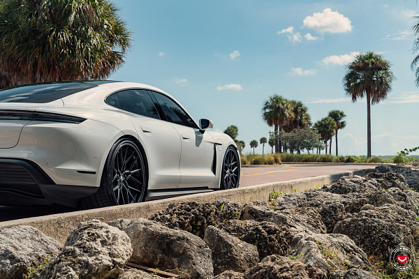 Фото дисков Vossen M-X3 (3-Piece) Черный сатин на Porsche Taycan I