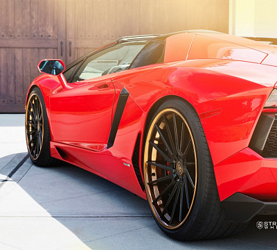 Фото дисков Strasse Wheels SV15T Deep Concave FS на Lamborghini Aventador