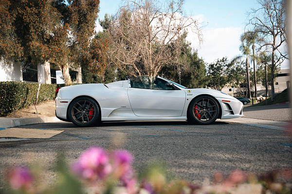 Фото дисков HRE R101 Lightweight Сатиновая бронза на Ferrari F430