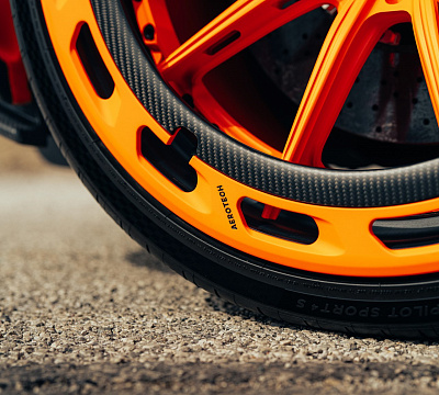 Фото дисков Brixton Forged FDE11 Aerotech на McLaren 600