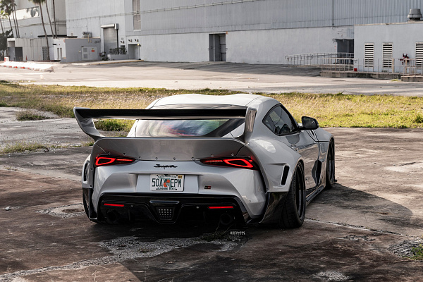 Фото дисков Strasse Wheels S6 Competition Черный сатин на Toyota Supra A90