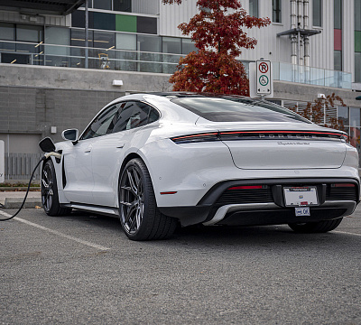 Фото дисков Vossen HF-5 на Porsche Taycan I