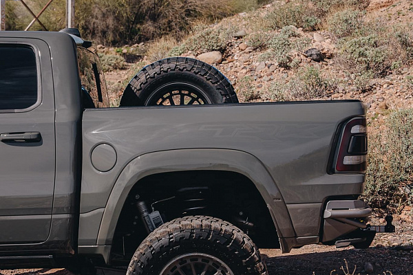 Фото дисков Brixton Forged BX03-M Сатиновый графит на Ram 1500 V