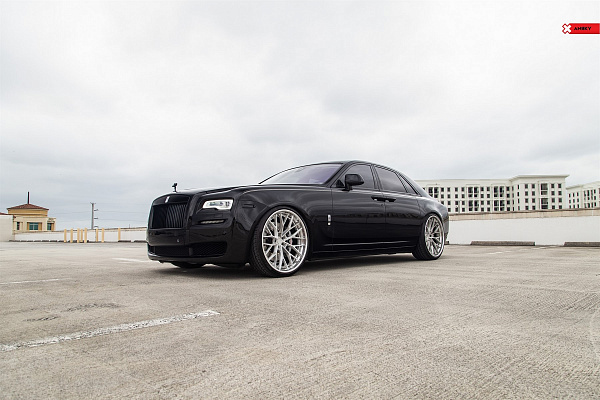 Фото дисков Anrky AN30 Глянцевый лак на Rolls-Royce Ghost I