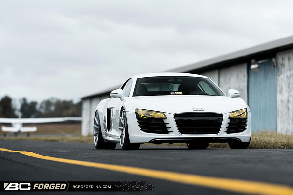 Фото дисков BC Forged RZ10 Глянцевый лак на Audi R8 (Typ 42)
