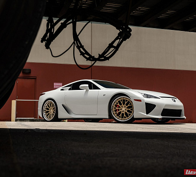 Фото дисков Anrky AN30 на Lexus LFA