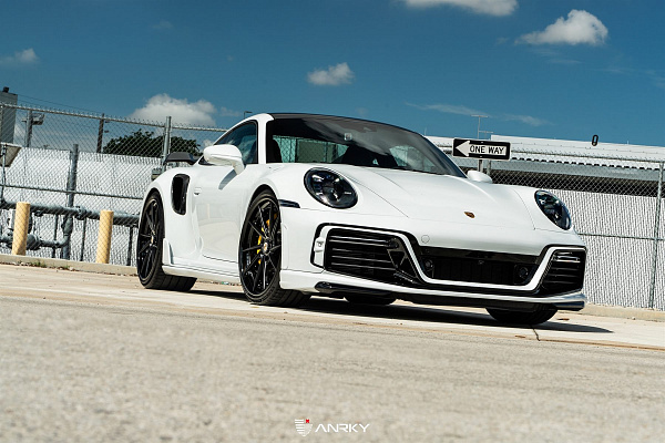 Фото дисков Anrky AN33 Черный сатин на Porsche 911 VIII